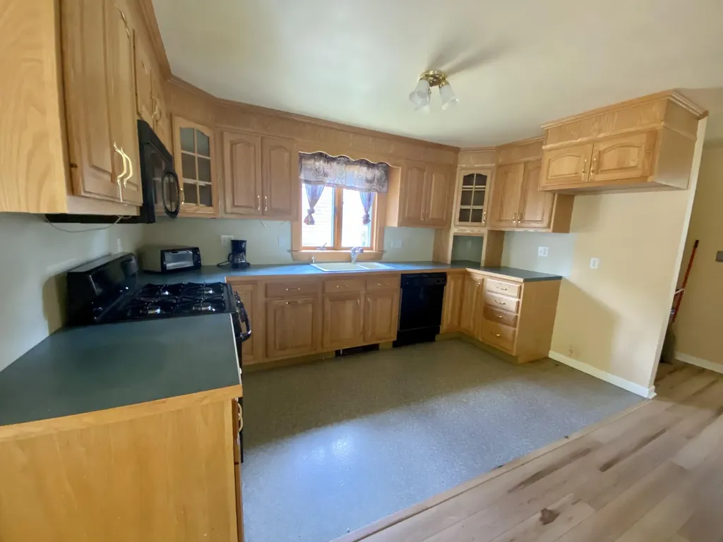 25 Coveside Road Beaver Cove ME 04441