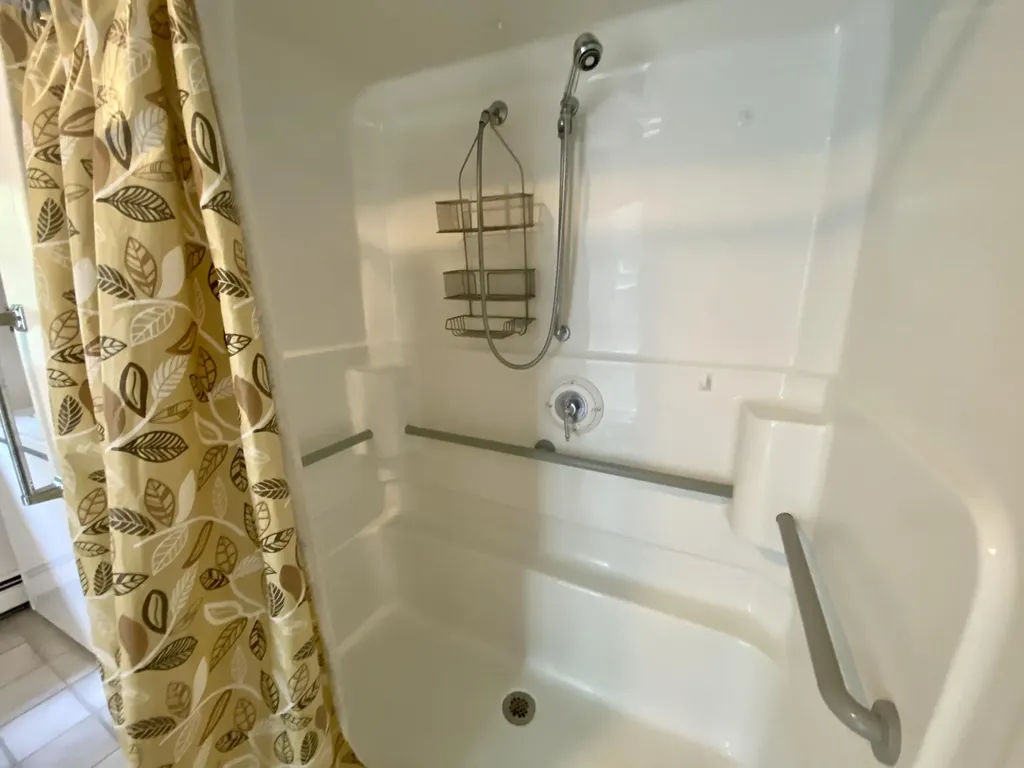 25 Coveside Road Beaver Cove ME 04441