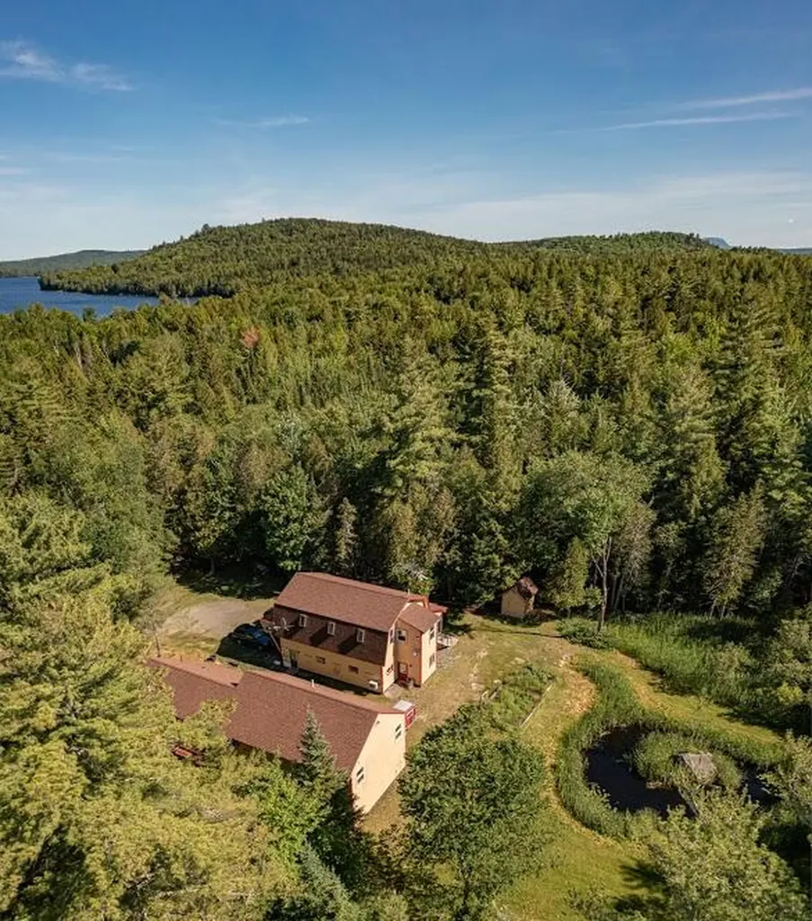 25 Coveside Road Beaver Cove ME 04441
