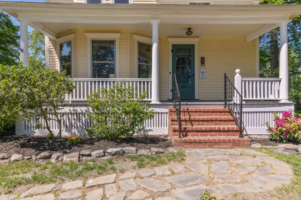 141 South Street Gorham ME 04038