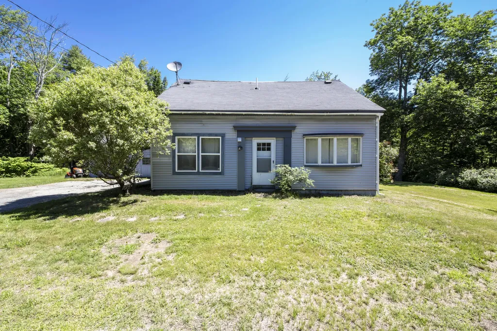 859 Rockland Street Rockport ME 04856