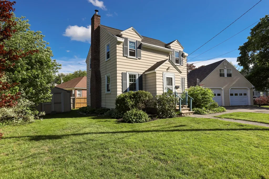 2 Silvermount Street Waterville ME 04901