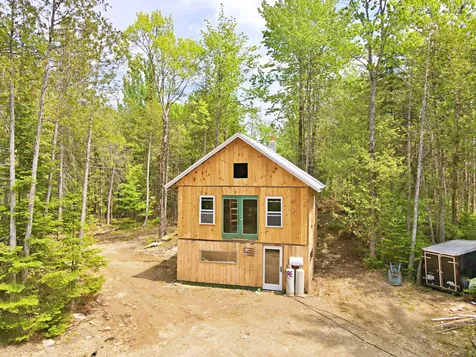 125 Valley Avenue Road Dexter ME 04930