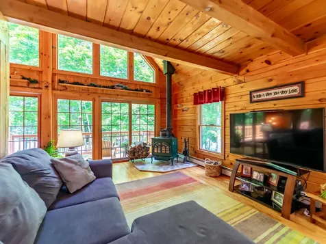83 Horseshoe Way West Gardiner ME 04345
