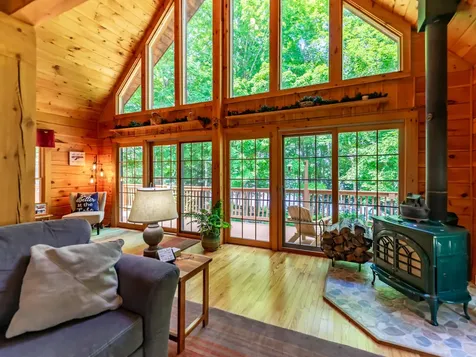 83 Horseshoe Way West Gardiner ME 04345