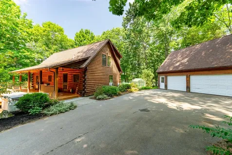 83 Horseshoe Way West Gardiner ME 04345