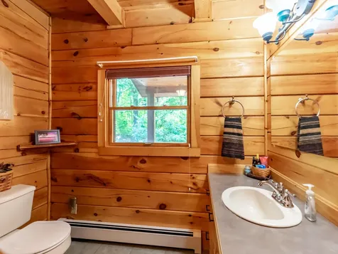 83 Horseshoe Way West Gardiner ME 04345