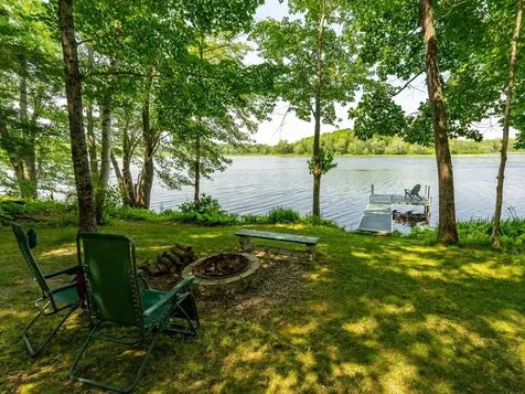 83 Horseshoe Way West Gardiner ME 04345