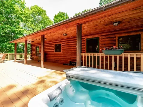 83 Horseshoe Way West Gardiner ME 04345