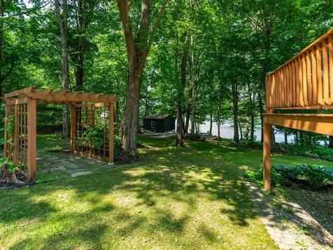 83 Horseshoe Way West Gardiner ME 04345
