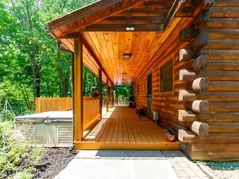 83 Horseshoe Way West Gardiner ME 04345