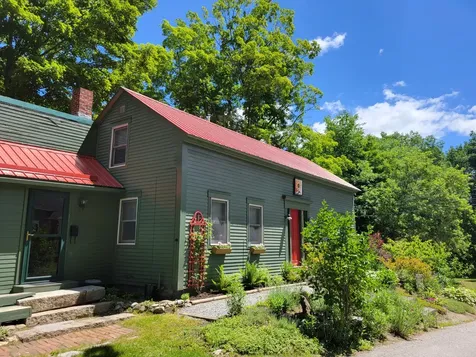 18 Walker Street Bridgton ME 04009