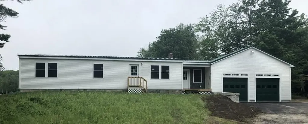 18 Shyannes Way Gorham ME 04038