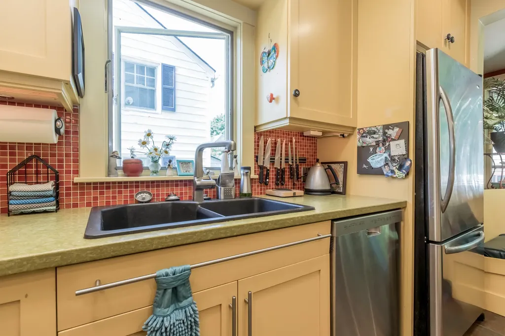 156 Bradley Street Portland ME 04102