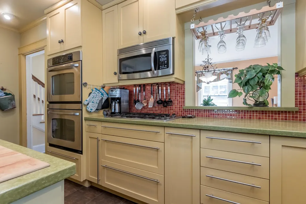 156 Bradley Street Portland ME 04102