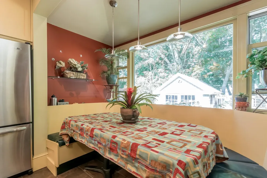156 Bradley Street Portland ME 04102
