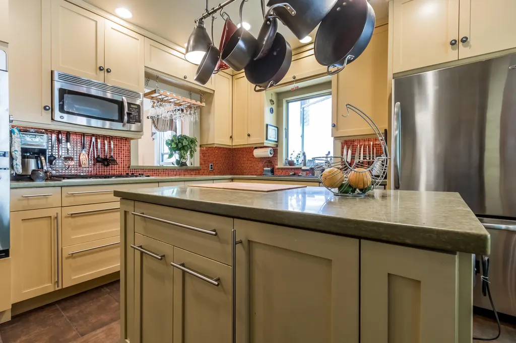 156 Bradley Street Portland ME 04102