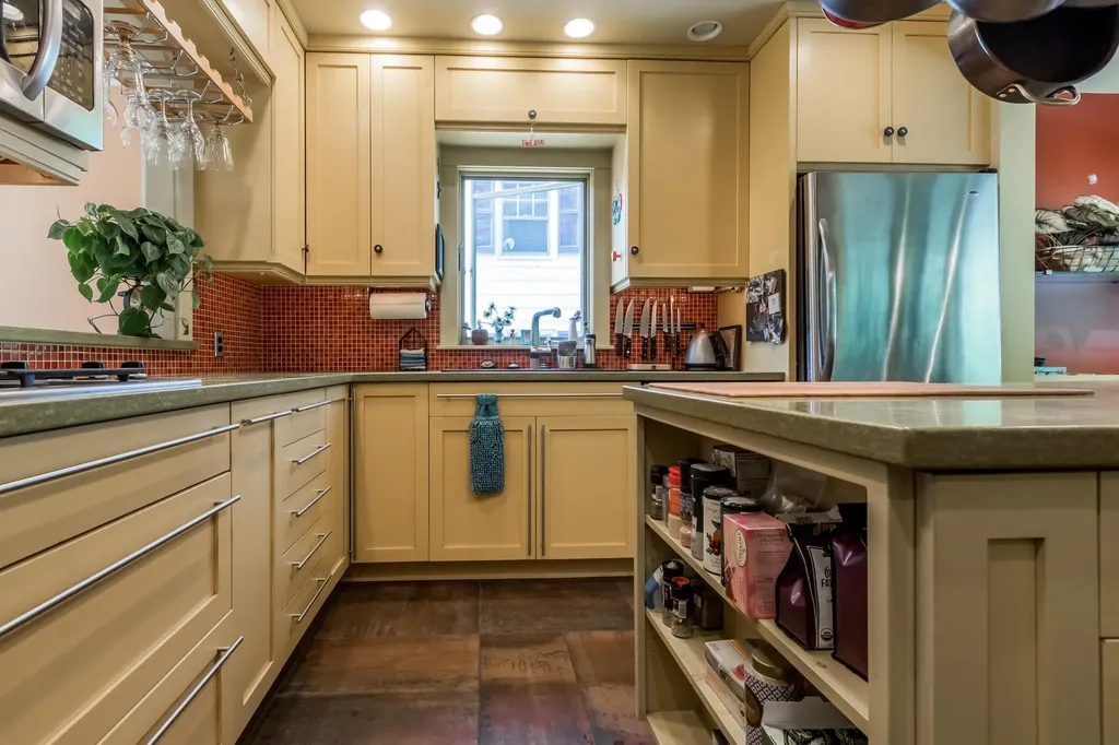 156 Bradley Street Portland ME 04102