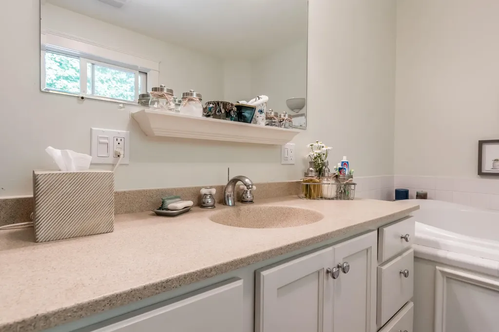 156 Bradley Street Portland ME 04102