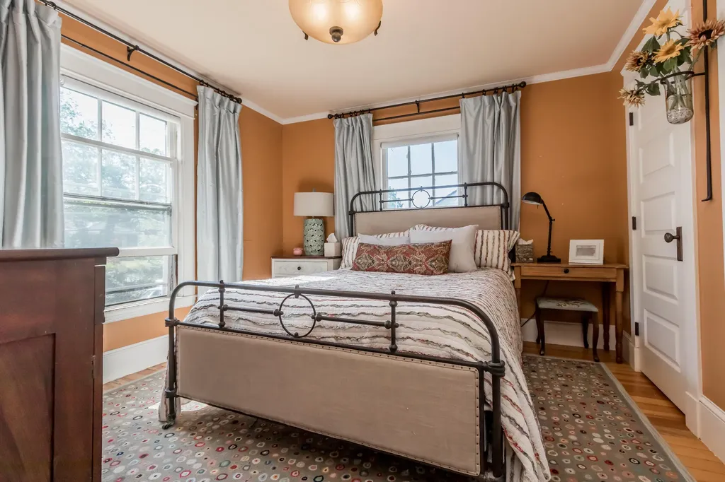 156 Bradley Street Portland ME 04102