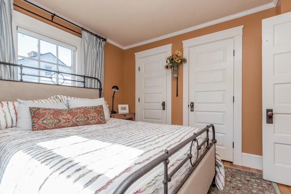 156 Bradley Street Portland ME 04102