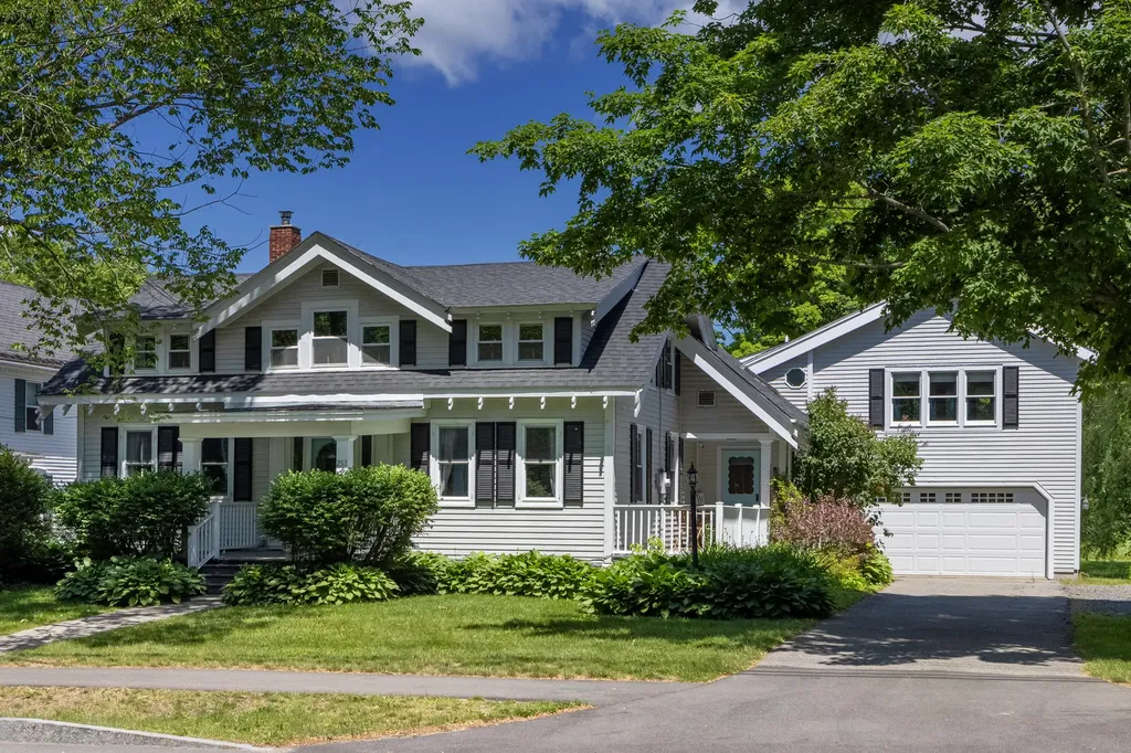 257 Main Street Thomaston ME 04861