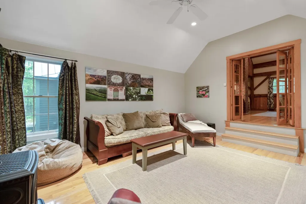 18 Old Pond Road Buxton ME 04093