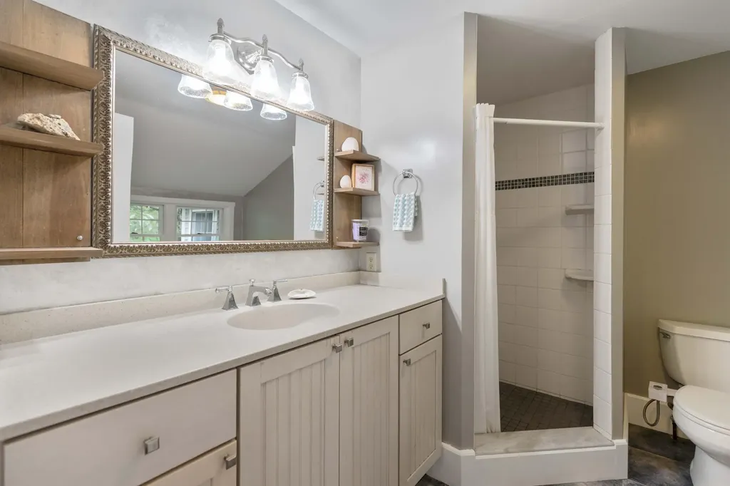 18 Old Pond Road Buxton ME 04093