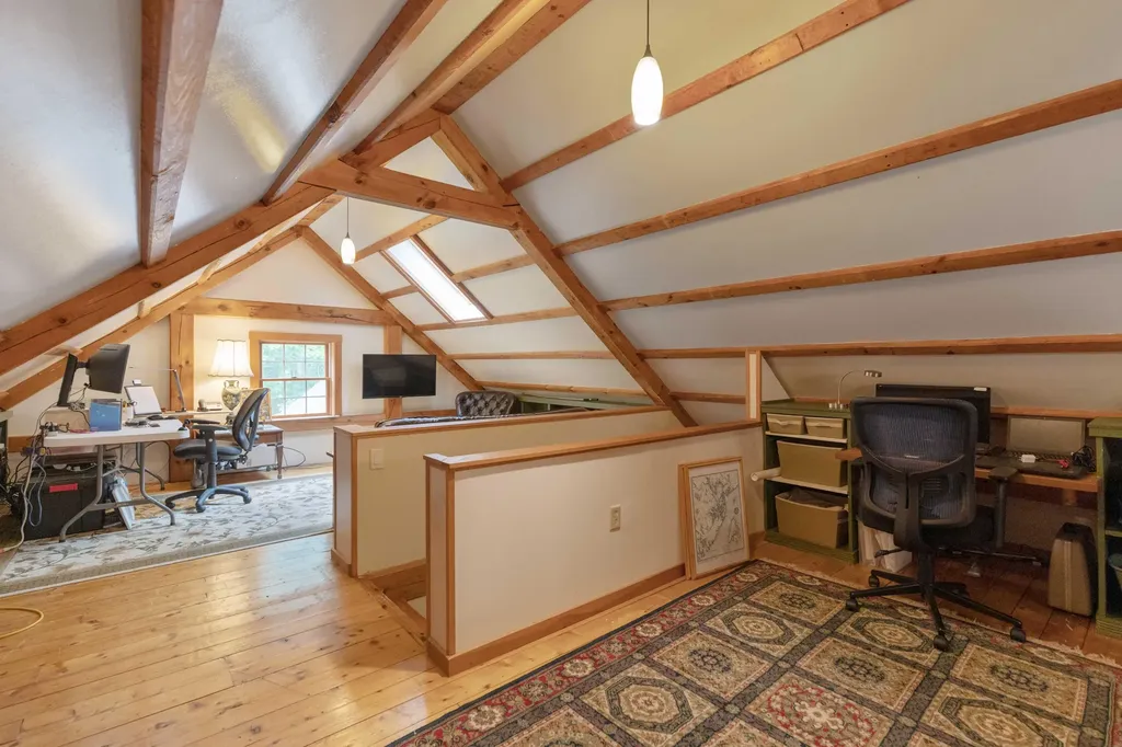 18 Old Pond Road Buxton ME 04093