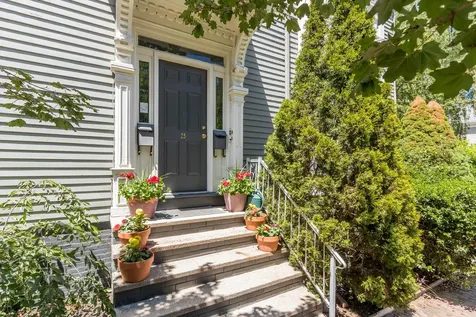 25 Cushman Street Portland ME 04102