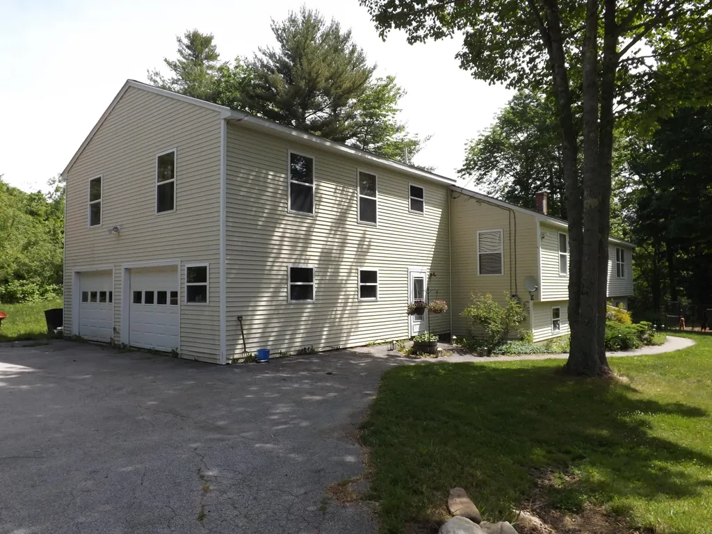 25 Porcupine Ridge Road Thomaston ME 04861