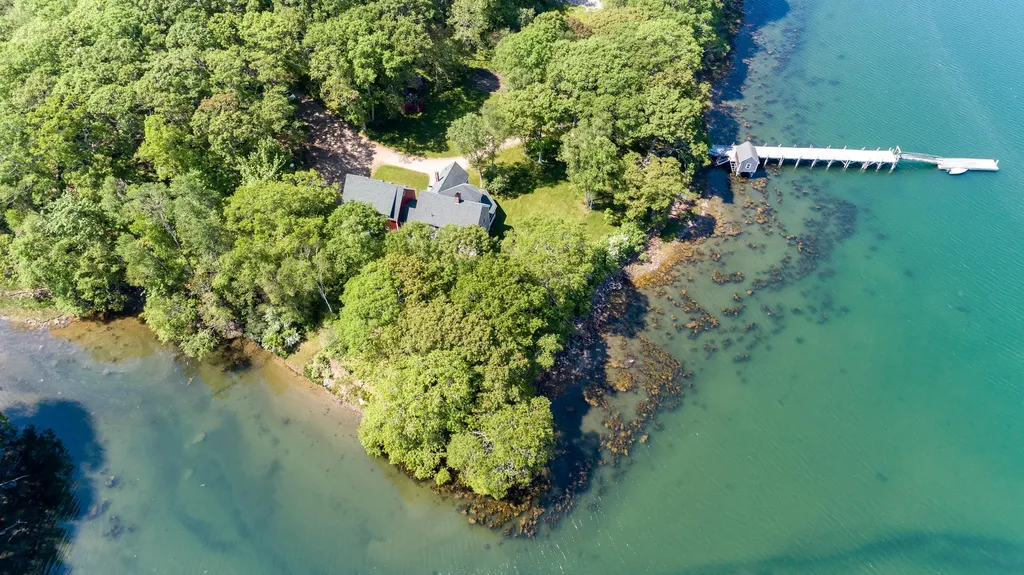 65 Cove Road Bristol ME 04554