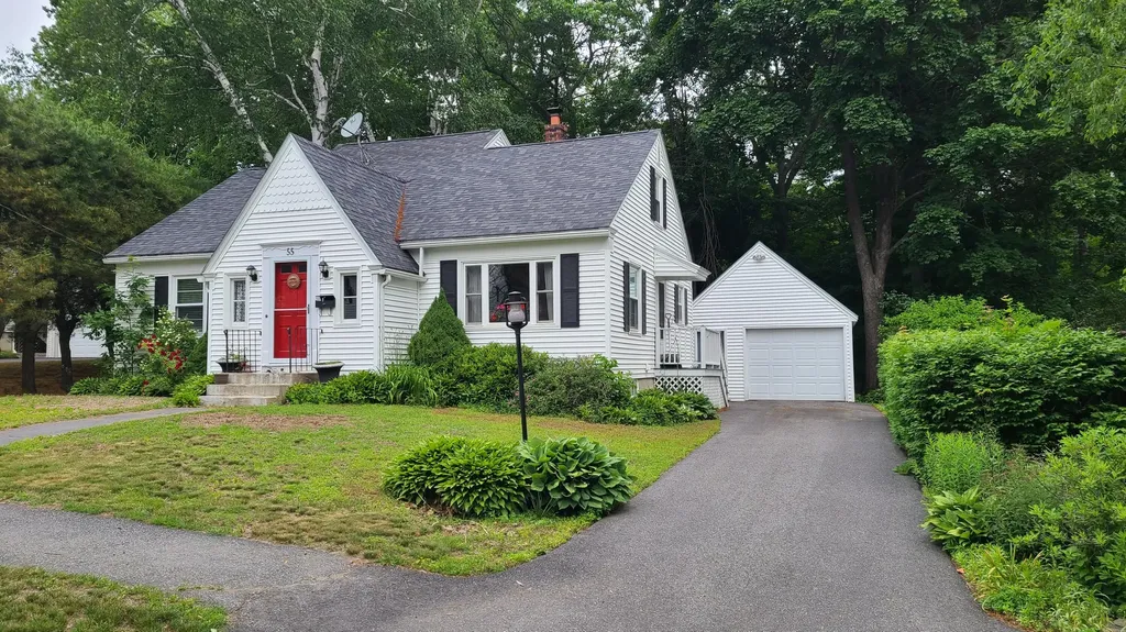 55 Fairview Avenue Augusta ME 04330