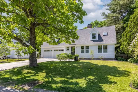 15 Sandy Brook Lane Yarmouth ME 04096