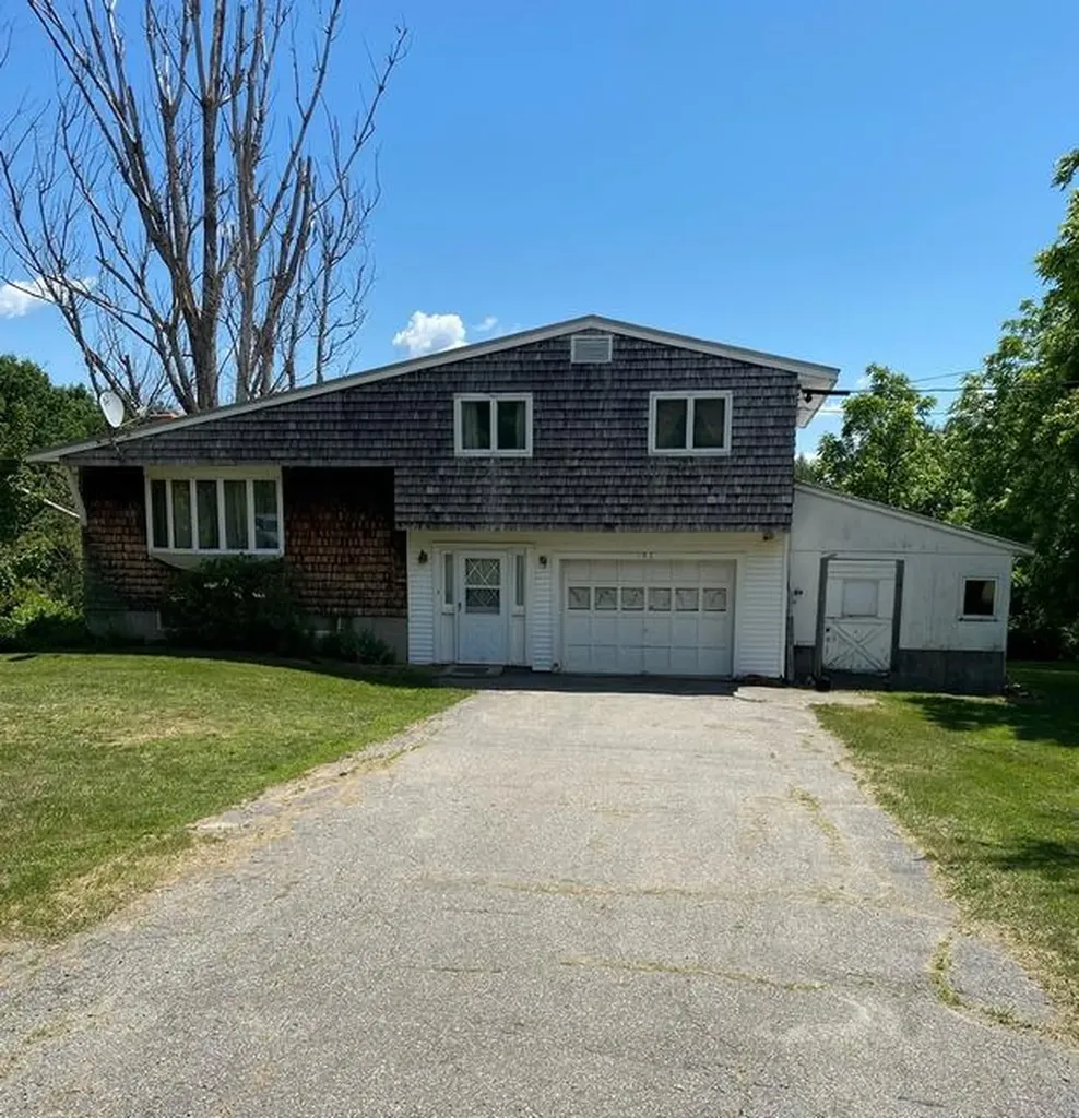 193 Oakland Road Belgrade ME 04917