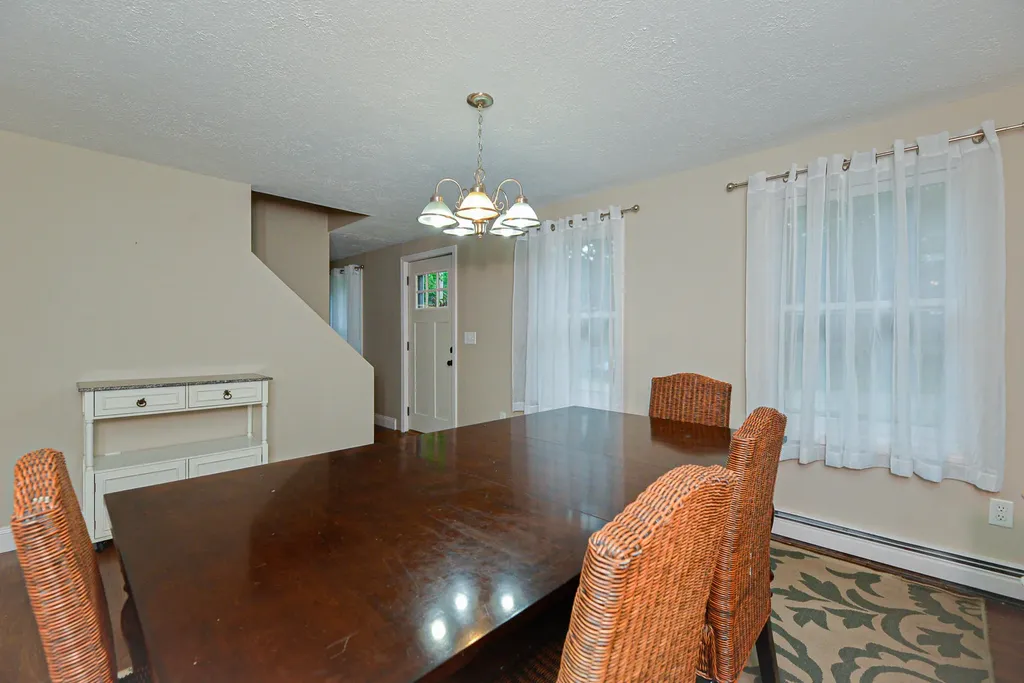 3 Clarkdale Road Kennebunk ME 04043