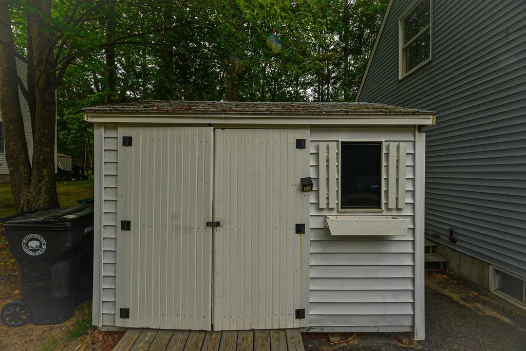 3 Clarkdale Road Kennebunk ME 04043