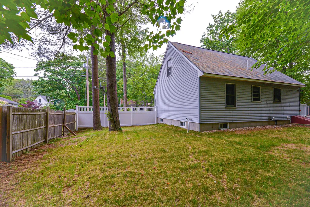 3 Clarkdale Road Kennebunk ME 04043