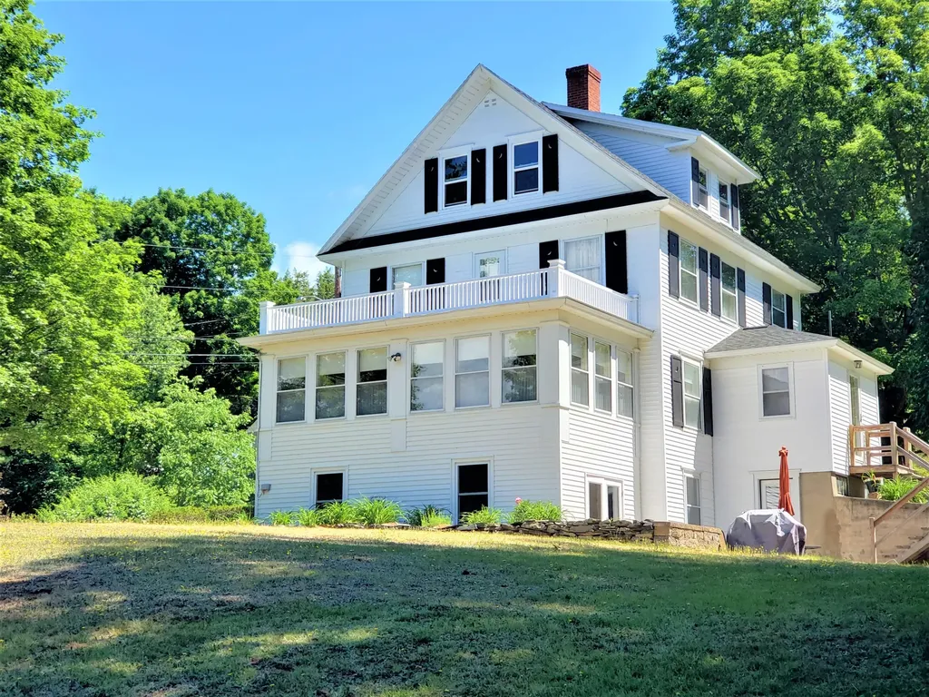 211 Perham Street Farmington ME 04938