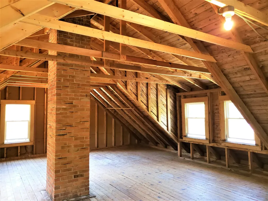 211 Perham Street Farmington ME 04938