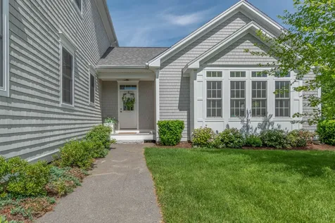 185 Dunton Circle Hampden ME 04444