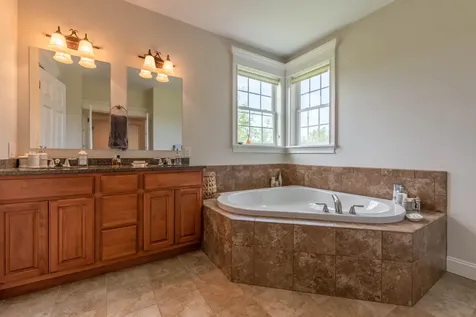 185 Dunton Circle Hampden ME 04444