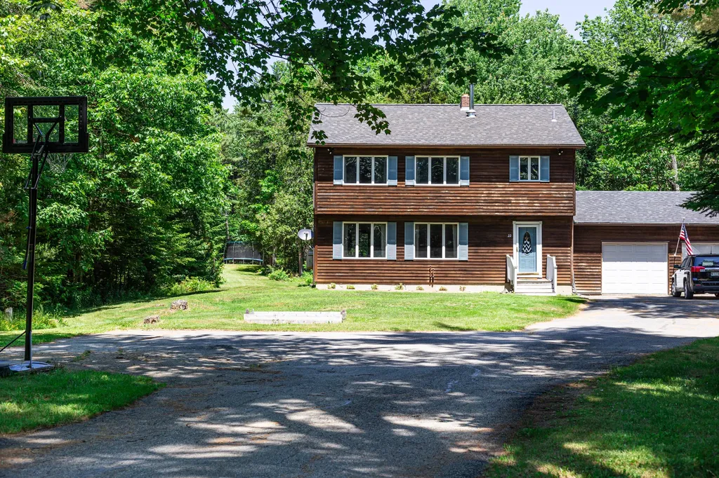 22 Aquarius Lane Ellsworth ME 04605
