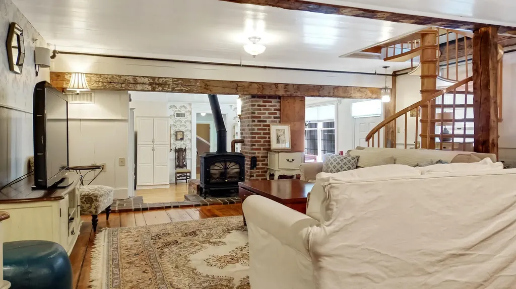 49 Middle Street Hallowell ME 04347