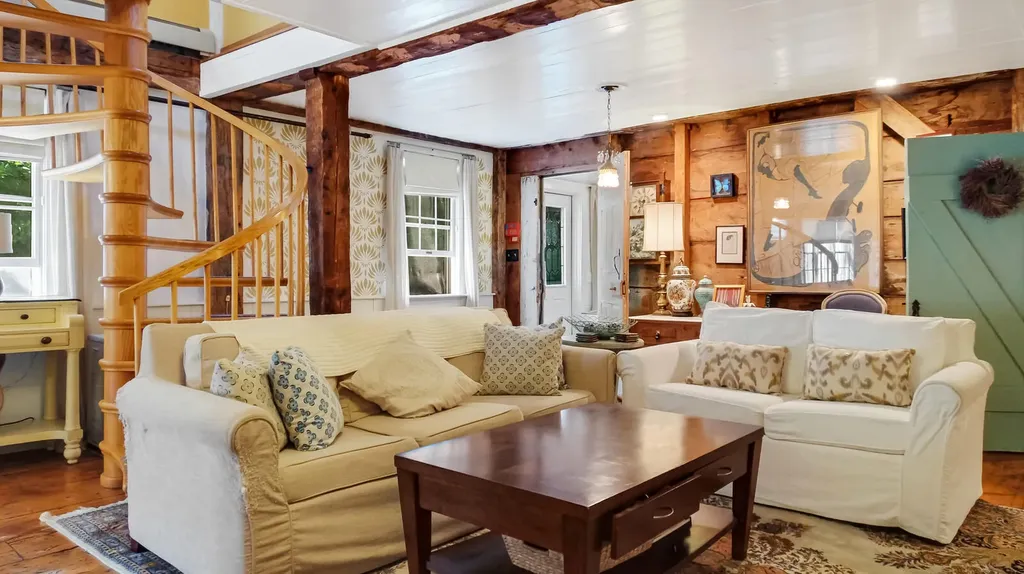 49 Middle Street Hallowell ME 04347