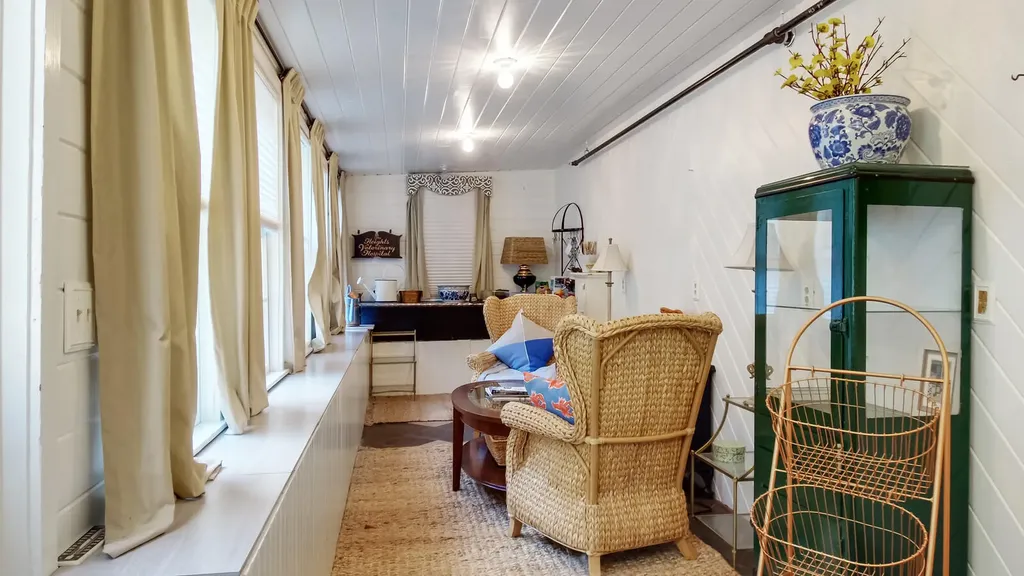 49 Middle Street Hallowell ME 04347