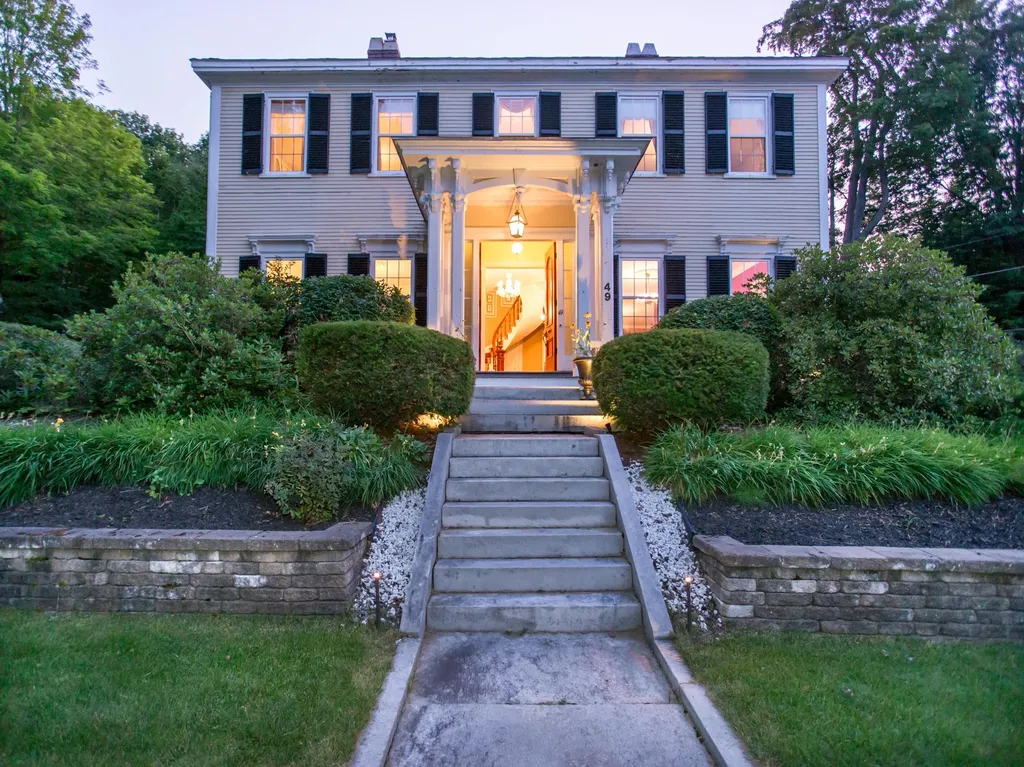 49 Middle Street Hallowell ME 04347