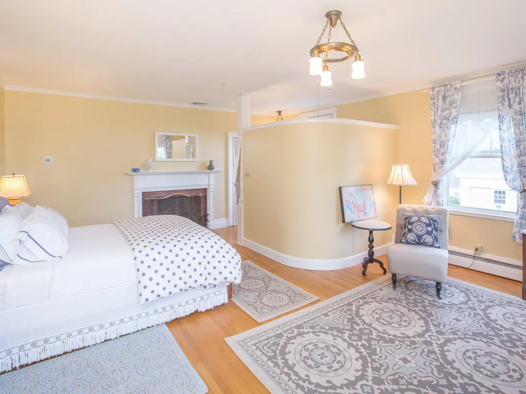 49 Middle Street Hallowell ME 04347