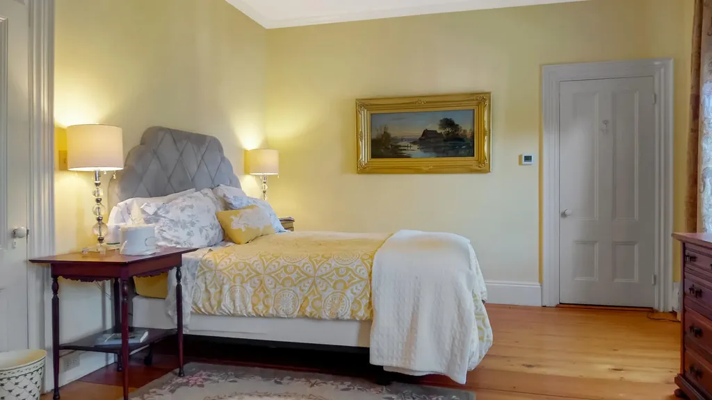 49 Middle Street Hallowell ME 04347