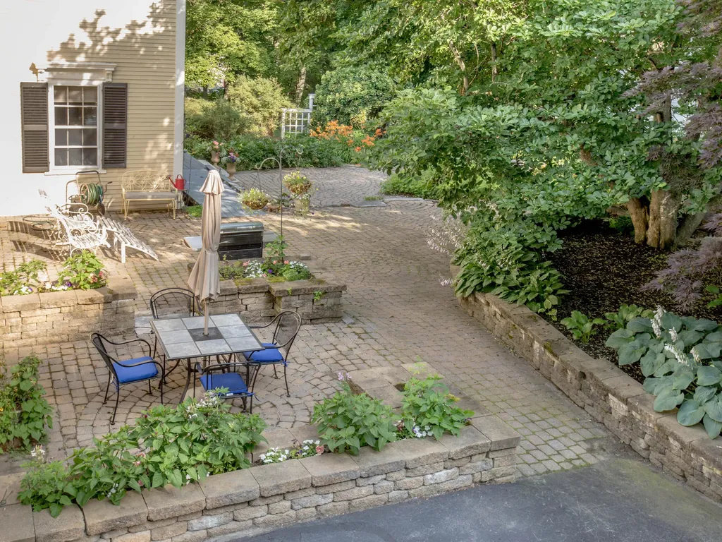 49 Middle Street Hallowell ME 04347